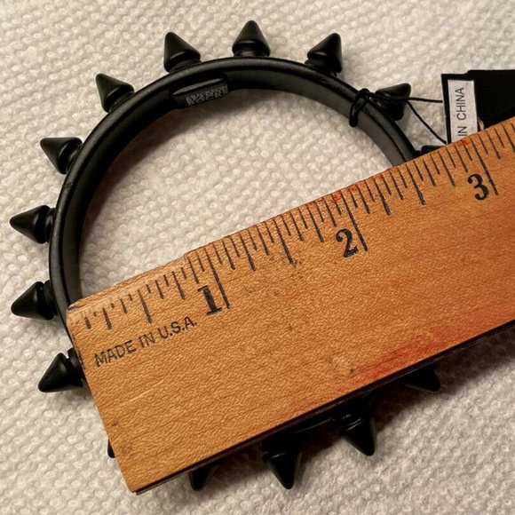 ERICKSON BEAMON ROCKS 4pc GLAM SPIKE BLACK/CRYSTAL BANGLE BRACELET SET/LOT**NEW! - Picture 5 of 10